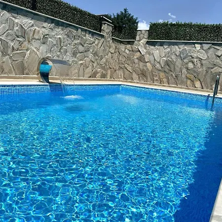 Villa With Private Pool *
